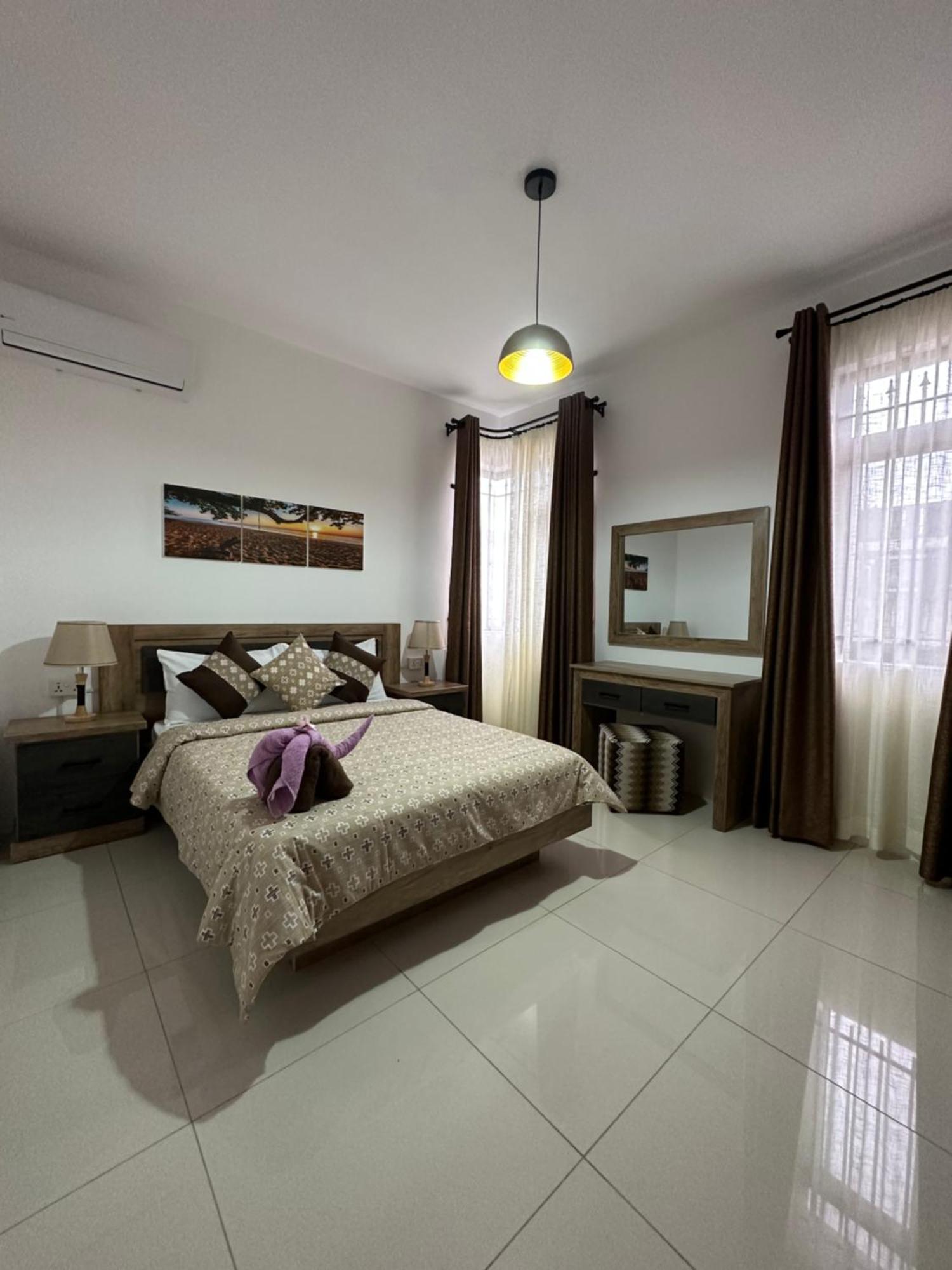 Seasand-Entire Luxury 3 Bd Condo - Close To Beach Flic-en-Flacq Exteriör bild