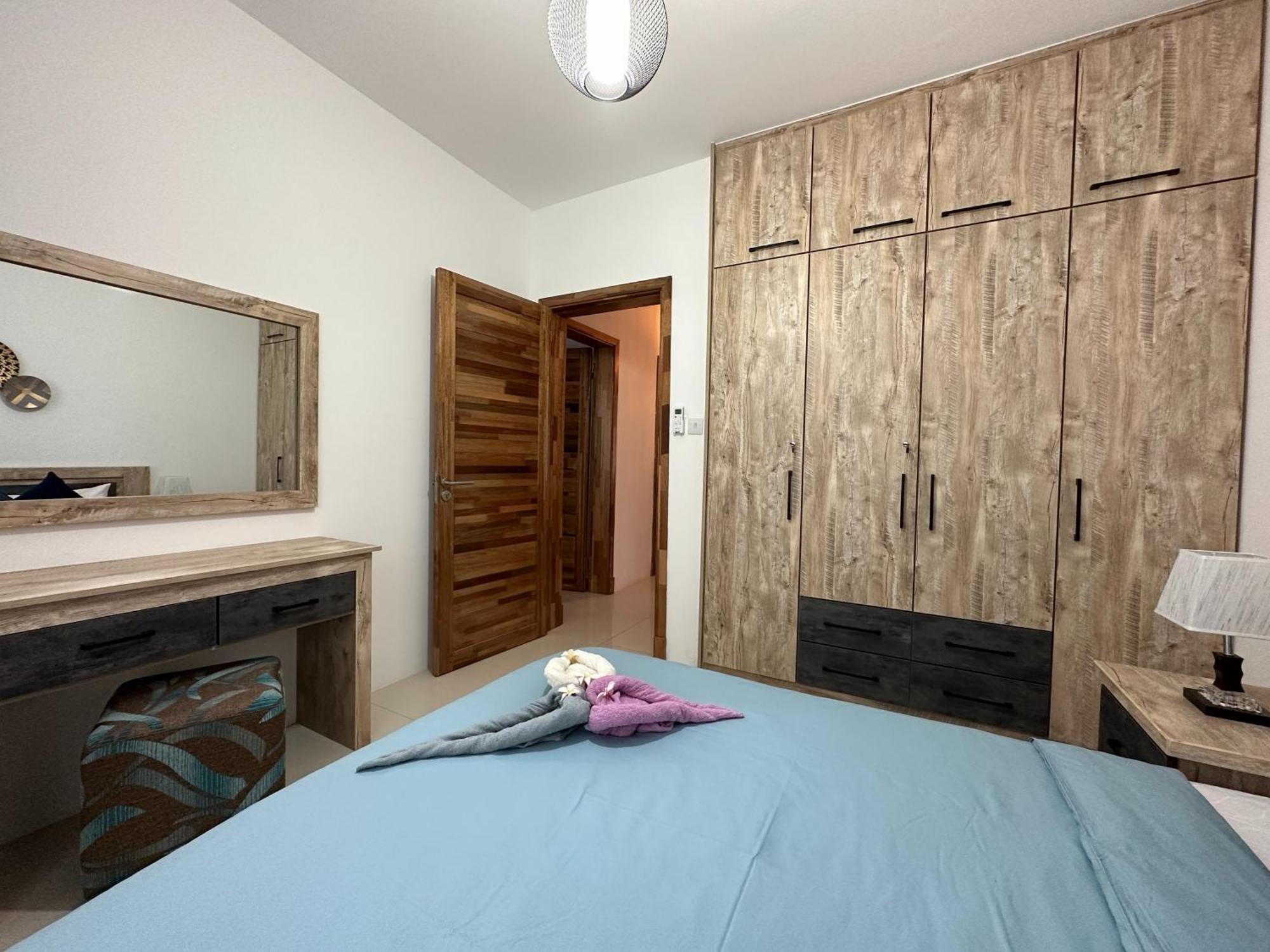 Seasand-Entire Luxury 3 Bd Condo - Close To Beach Flic-en-Flacq Exteriör bild
