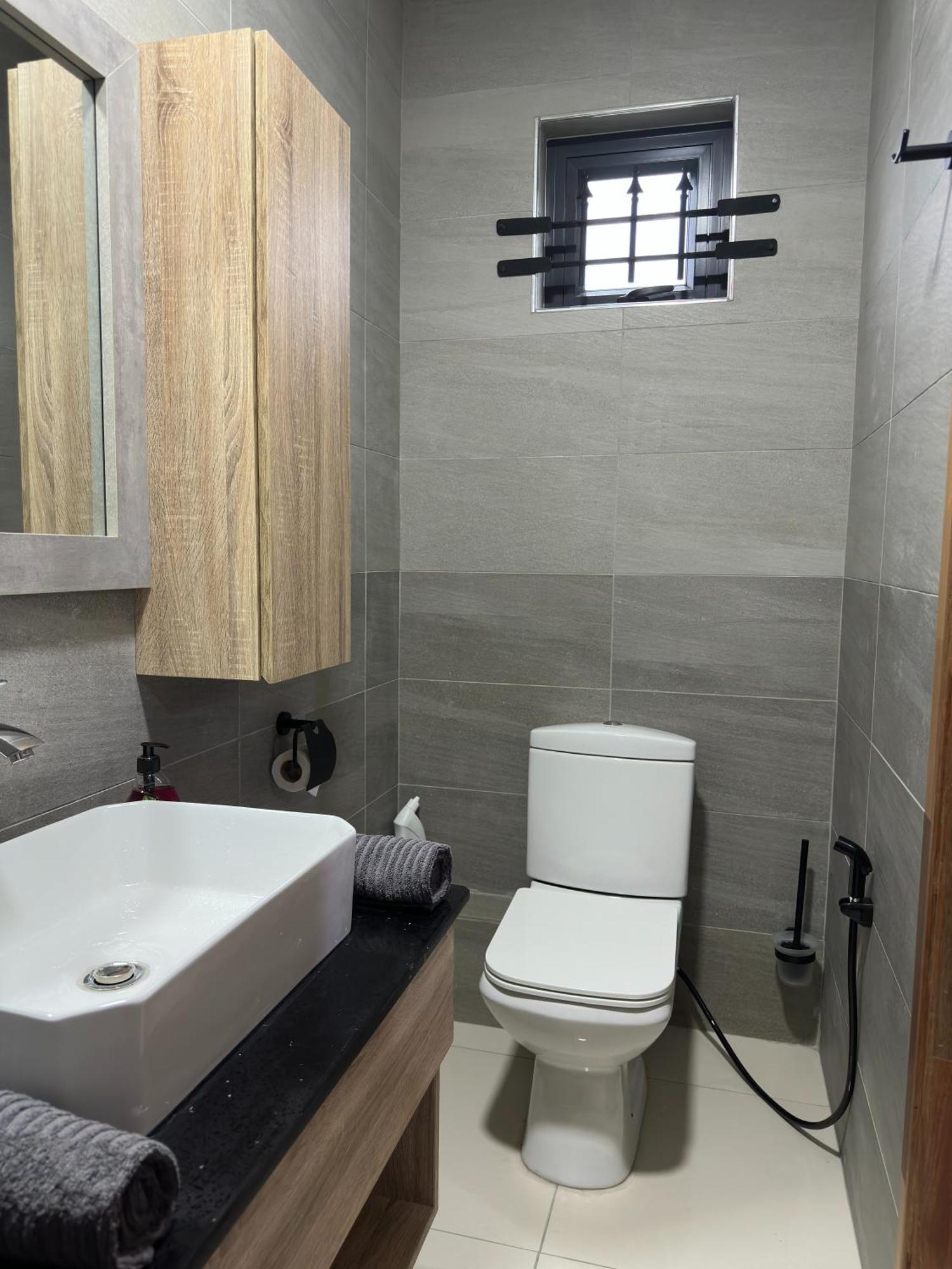 Seasand-Entire Luxury 3 Bd Condo - Close To Beach Flic-en-Flacq Exteriör bild