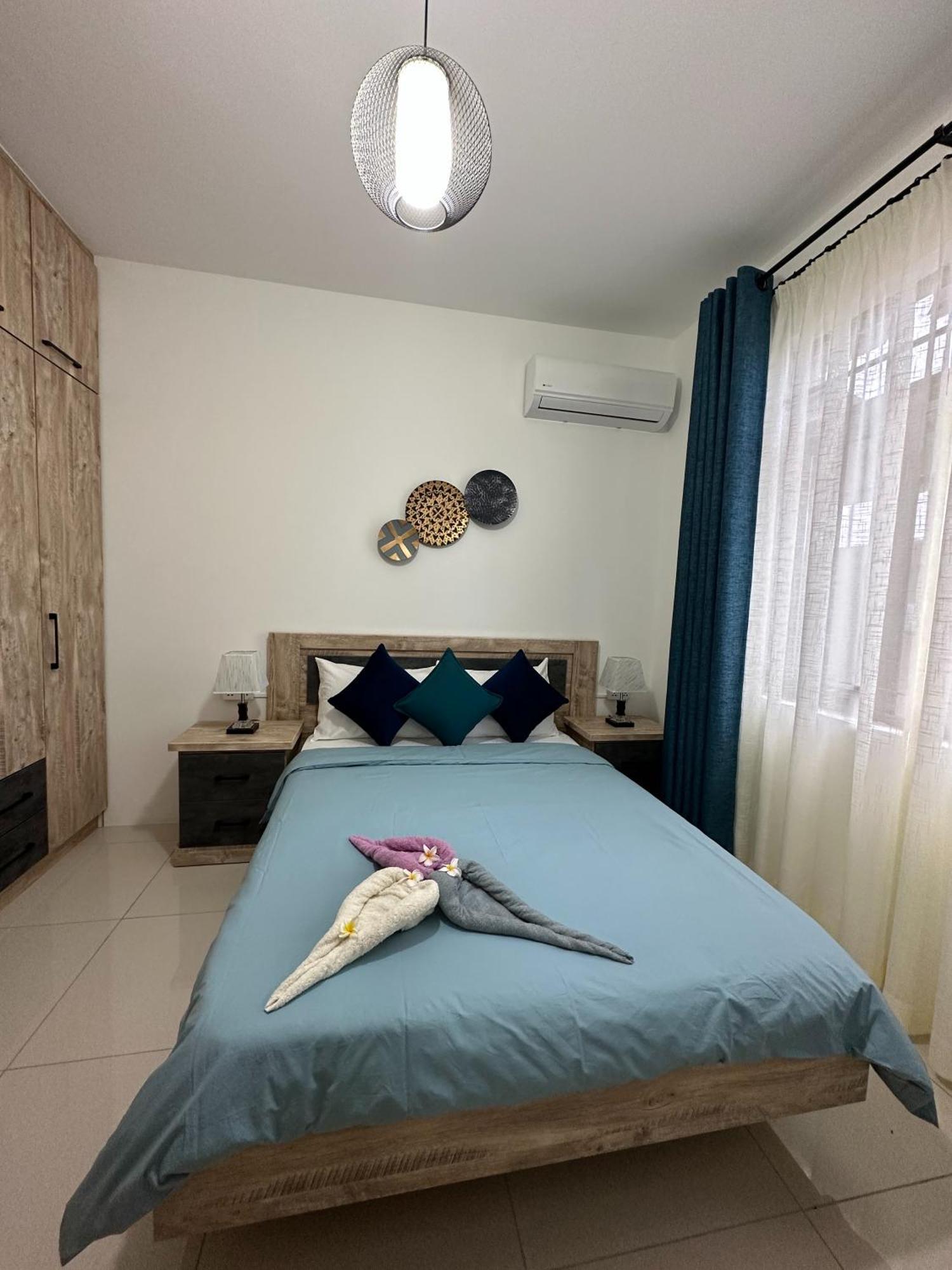 Seasand-Entire Luxury 3 Bd Condo - Close To Beach Flic-en-Flacq Exteriör bild