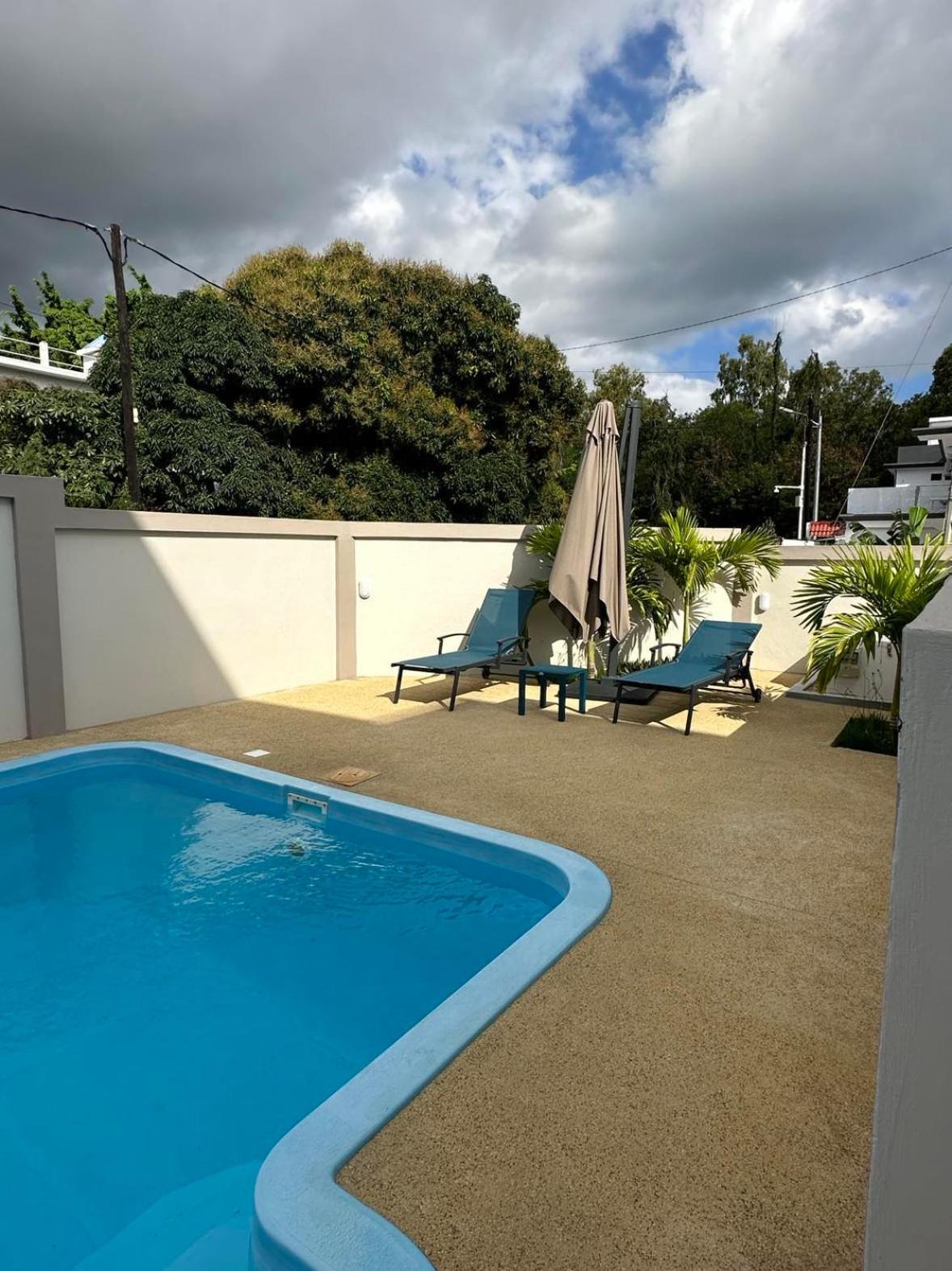 Seasand-Entire Luxury 3 Bd Condo - Close To Beach Flic-en-Flacq Exteriör bild